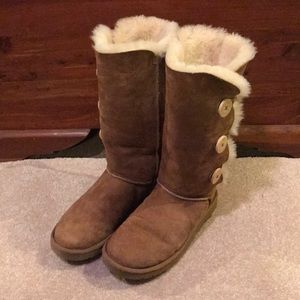 UGG Bailey Button Triplet Boot